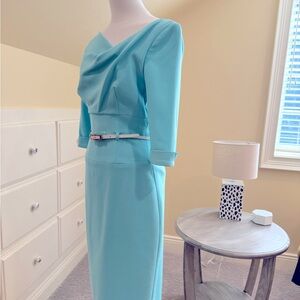 NWT. BEAUTIFUL Black Halo Jackie O dress in Atlantic Aqua. Size 4